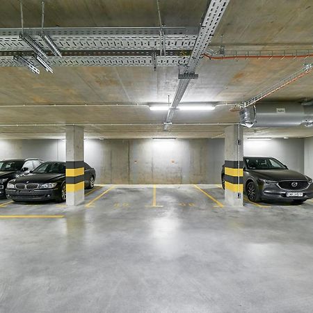 Exclusive Apartments Gwiazdzista With Free Garage Wroclaw By Noclegi Renters エクステリア 写真