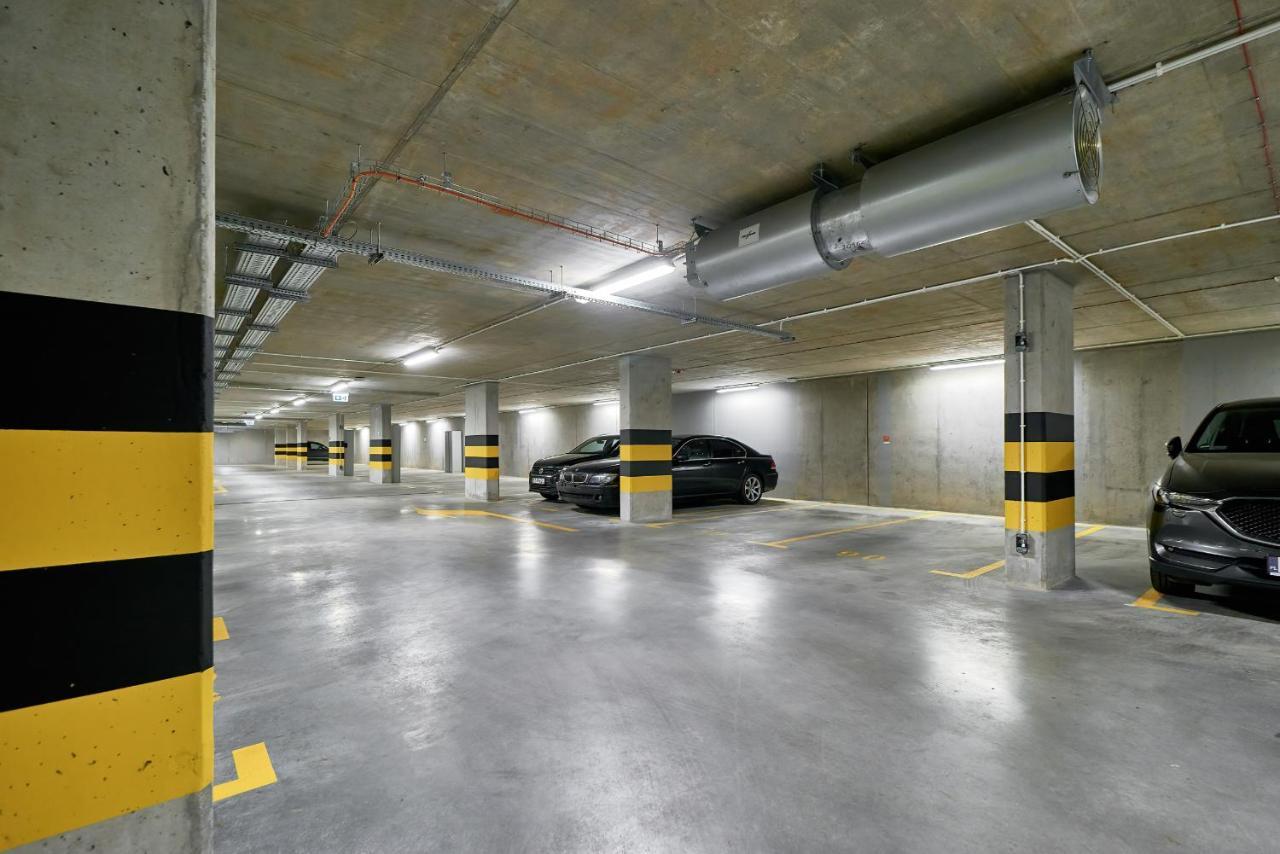Exclusive Apartments Gwiazdzista With Free Garage Wroclaw By Noclegi Renters エクステリア 写真