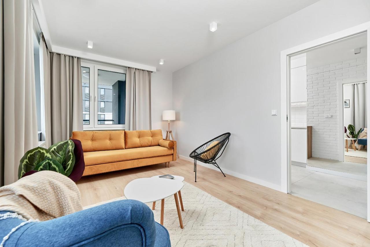 Exclusive Apartments Gwiazdzista With Free Garage Wroclaw By Noclegi Renters エクステリア 写真